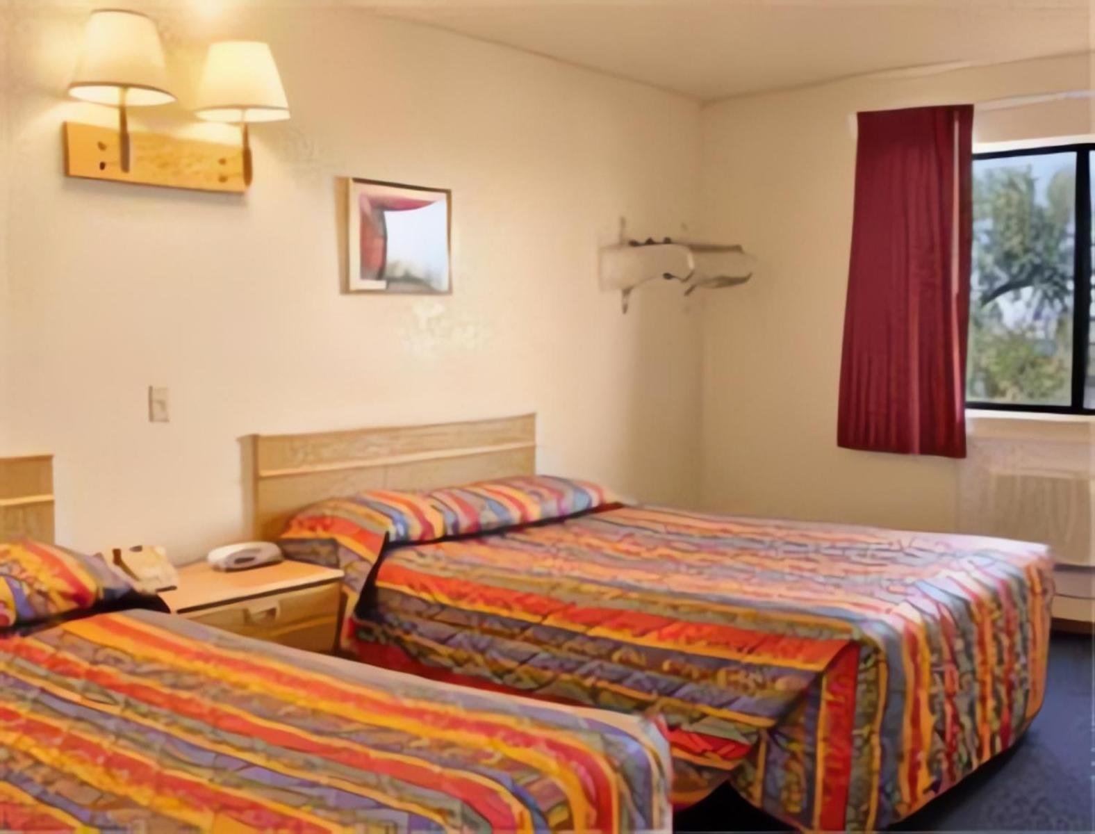 Super 8 By Wyndham Lake Havasu City Exteriör bild