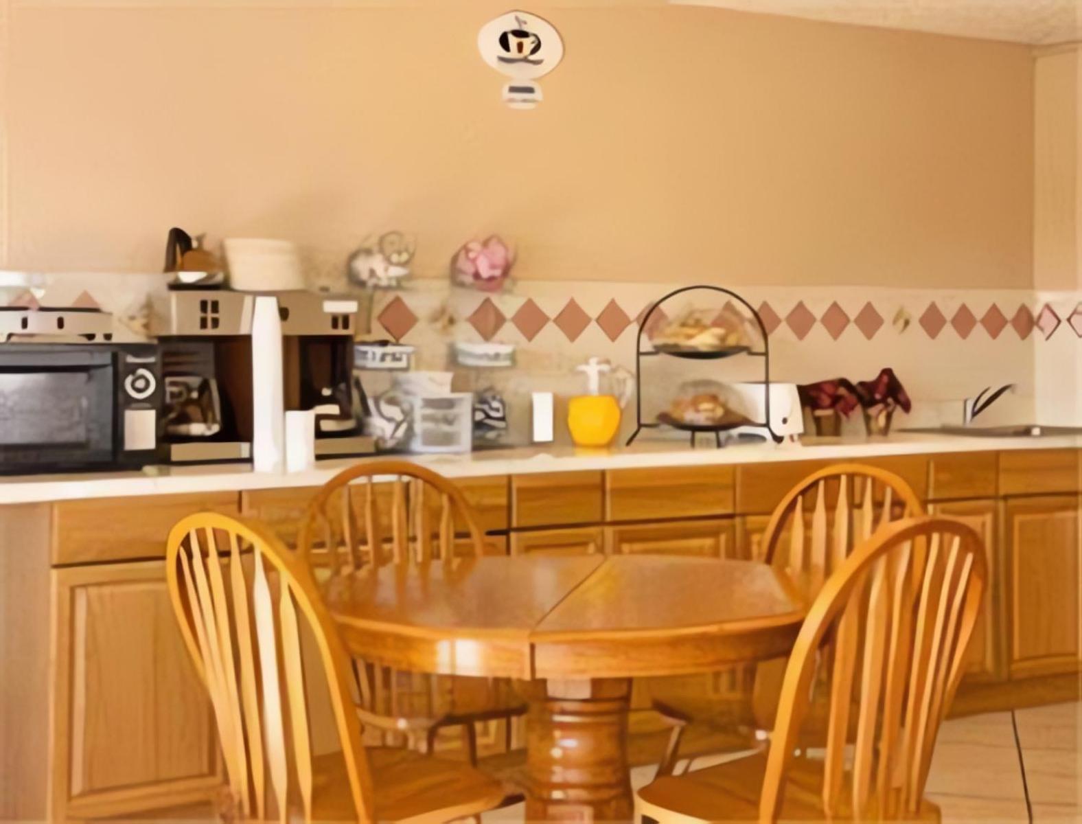 Super 8 By Wyndham Lake Havasu City Restaurang bild