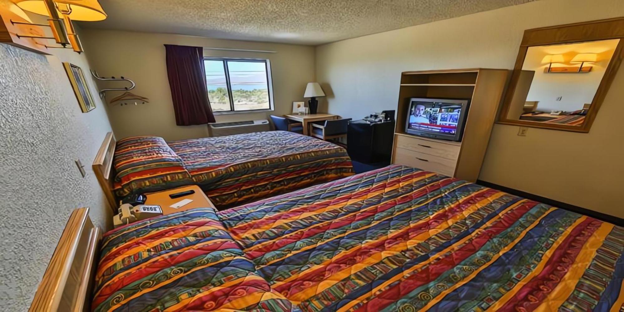 Super 8 By Wyndham Lake Havasu City Exteriör bild